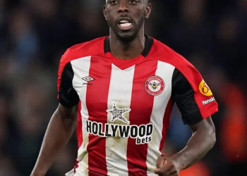 Mercato Hivernal:WISSA ciblé par un club occupant le top 3 au classement du championnat anglais.