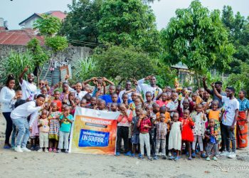 Goma basketball:L&rsquo;équipe HANEYT honore sa promesse avec une visite caritative à l&rsquo;orphelinat AMAMATU de Goma.