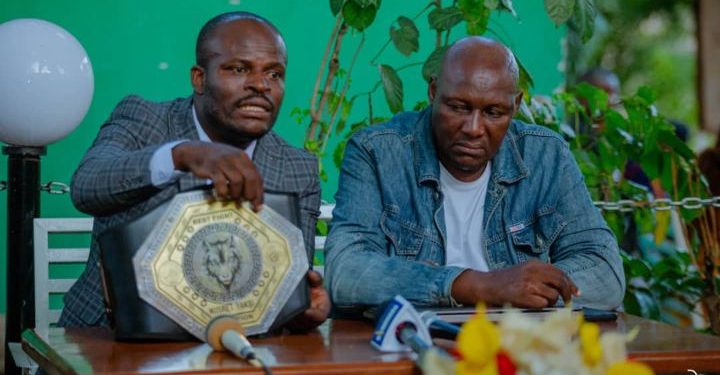 Arts Martiaux:Sacré champion du monde à Yalova,Me Trinita Kamba a tenu à remercier la presse par un diner en famille