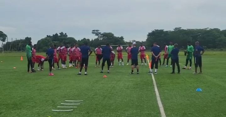 Ligue des Champions de la CAF 2024-2025/Phase des groupes.:Les corbeaux du TP MAZEMBE se sont entraînés ce mercredi 01 janvier 2025 dans leur centre de FUTUKA avant de s&rsquo;envoler pour Dar es Salam.