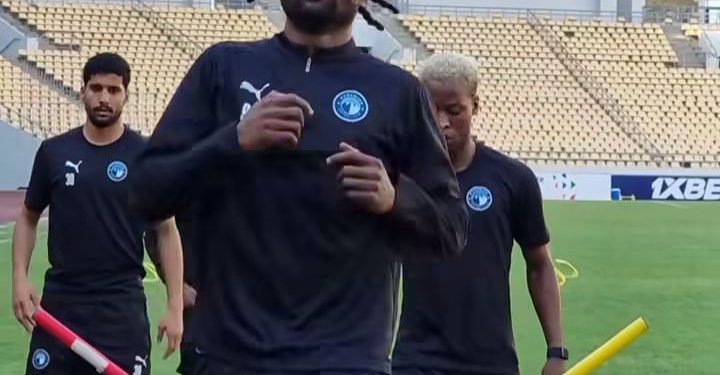 Ligue des Champions CAF 2024-2025 : Une qualification historique en quart de finale pour Fiston Kalala Mayele et Pyramids