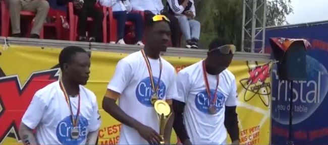 Cyclisme:Loic Tshiyana de Likasi (M) et Amis Yanda de Lubumbashi (D)ont remporté la course en mémoire des héros nationaux organisée par la Liprocykat