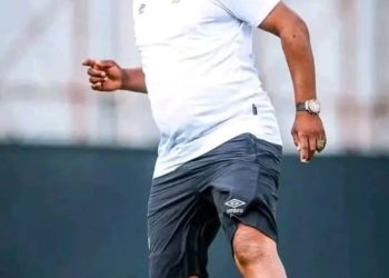 Vie dans nos clubs:Un ancien léopard de la RDC pressenti comme nouvel entraîneur de l&rsquo;US TSHINKUNKU