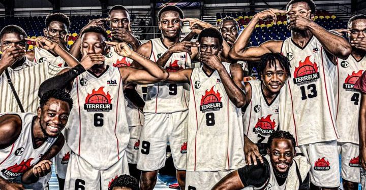 LIPROBAKIN:Masano tombe face à Molokaï,TERREUR domine BANA LINGWALA vendredi 07 février