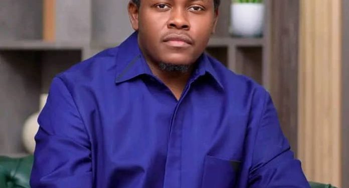 Vie dans nos clubs:&rsquo;Tshinkunku c&rsquo;est notre patrimoine, et nous pouvons pas le laisser tomber  » (Christian Mory Tshibangu devant les supporters à kananga)