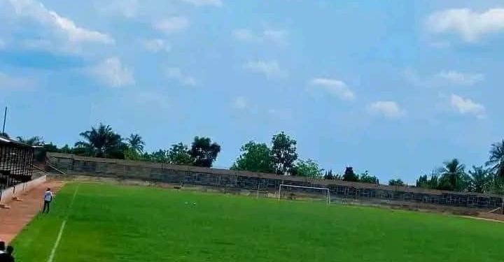 Infrastructures sportives/ Stade des jeunes de Kananga:Les Sportifs alertent sur le risque d&rsquo;une dégradation de l&rsquo;aire de jeu suite au meeting populaire de ce mardi.