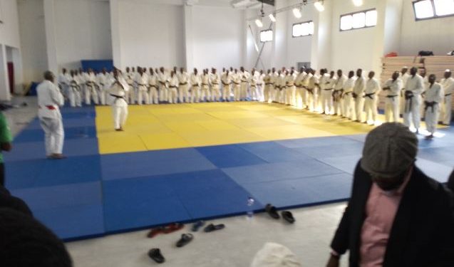 Judo:Du 21 au 23 février au Dojo National de Judo au stade Tata Raphaël,le séminaire d’arbitrage sur les nouvelles règles animé par Didi Lebighe Bopore a vécu.