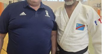 Judo:Après avoir suivi le cursus à l’IJF Academy,Me Dady Bakoyene devient expert en judo avec Licence Niveau 5.