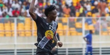 Linafoot Ligue 1/Playoffs:MAZEMBE enchaîne face au DCMP grâce à son capitaine.
