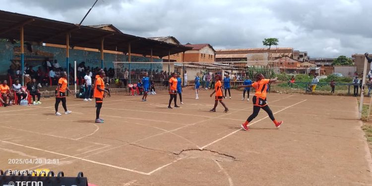 Volleyball:Le championnat local de Lubumbashi a enfin démarré ce dimanche 20 avril avec une défaite d&rsquo;entrée du champion en titre,le Vc Baraka dames.