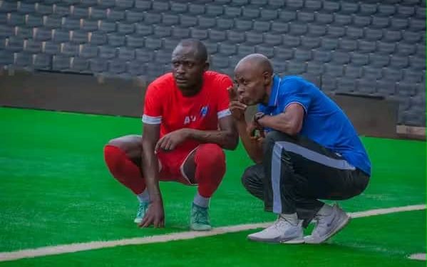 Linafoot Ligue 2/Zone centre sud B:CS MANIKA du coach GUY LUSADISU continue de creuser l&rsquo;écart à la tête du classement,NKONKON conforte sa deuxième place,découvrez les 5 résultats du jour.