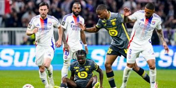 LOSC LILLE:Le coach de Lille Bruno Genesio donne des nouvelles de Ngal&rsquo;ayel Mukau, sorti hier sur blessure face à l&rsquo;OL.