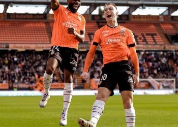 France:GÉDÉON KALULU et LORIENT promus en ligue 1.