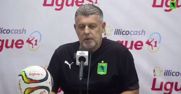 Linafoot Ligue 1/Playoffs: »On va essayer de faire sortir l’esprit des compétiteurs à nos joueurs pour espérer marquer nos premiers points ‘(Bruno FERRY coach de l’AS VCLUB)