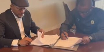 Léopards U20:Enfin,Guy Bukasa a un contrat.