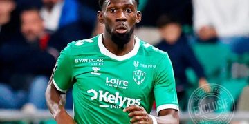 Mercato:Dylan BATUBINSIKA dans le viseur d&rsquo;un club grec après la rélégation de l&rsquo;AS ST ÉTIENNE en ligue 2 française.