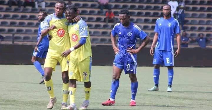 Illicocash ligue 1 play-offs:Le score (1-1)du match Cs Don Bosco et Fc st Éloi lupopo homologué, les deux clubs sanctionnés financièrement.