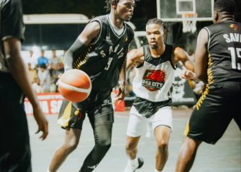 Basketball:Le jeune prodige de Goma, Moïse Bukengu , brille en Tanzanie avec Savio basketball club.
