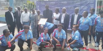 Nzango Moderne:Ce qu’ils ont déclaré à la présentation des médailles aux autorités du ministère de l’emploi et travail