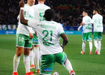 Mercato:Le départ de BATUBINSIKA de l&rsquo;AS SAINT ÉTIENNE se précise!!