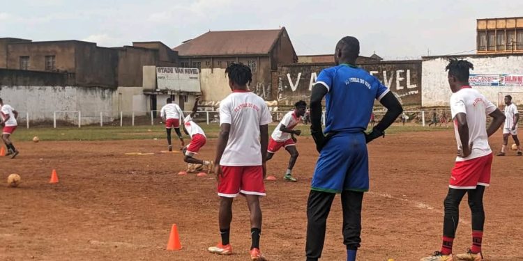 Coupe du Congo-RDC 2025 /Quart de finale : Le FC Étoile du Kivu toujours bloqué à Butembo, demande le report de son match face à l’AS Simba.