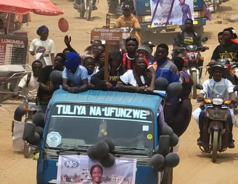 Beni :Quatre des Six joueuses de l’équipe Gilette portées en terre après le drame de Lume