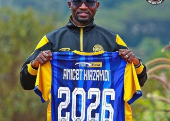Mercato:Le coach congolais ANICET KIAZAYIDI rejoint JEAN FLORENT IBENGE à AZAM FC.