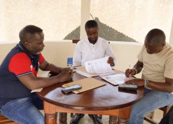 Vie Dans Nos Clubs:Le coach Mudimbe Mbayahé reprend les commandes du FC Beni sport.