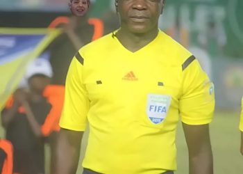 CAF: Un arbitré congolais honoré!