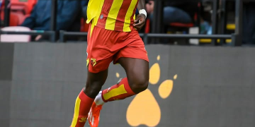 Angleterre: Jeremie Ngakia offre la victoire à watford devant Oxford!