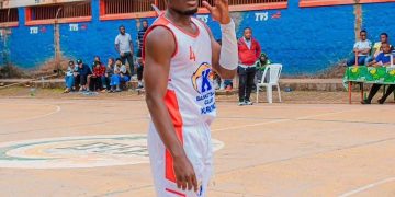 Bukavu Basketball:Joël Mulondani dit « Air Tcholo » rafle tout à la Holly Day Cup.