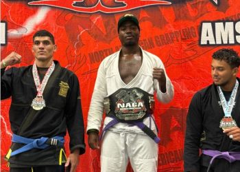 Jiu-Jitsu Brésilien:Ayrton Djambo, vice-champion du monde fait la fierté de son père Me Roberto Djambo.