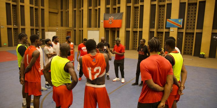 Basket-ball:Le DTN Placide Odimba en tournée dans les clubs de Kinshasa.