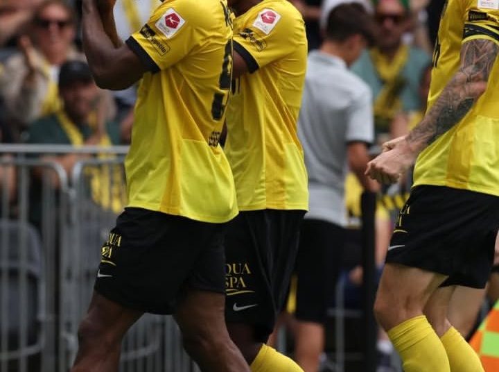 Écho de nos léopards : Essende brille avec un doublé, Boteli répond:Les Léopards se distinguent lors de la rencontre de Super League entre Young Boys et Sion.